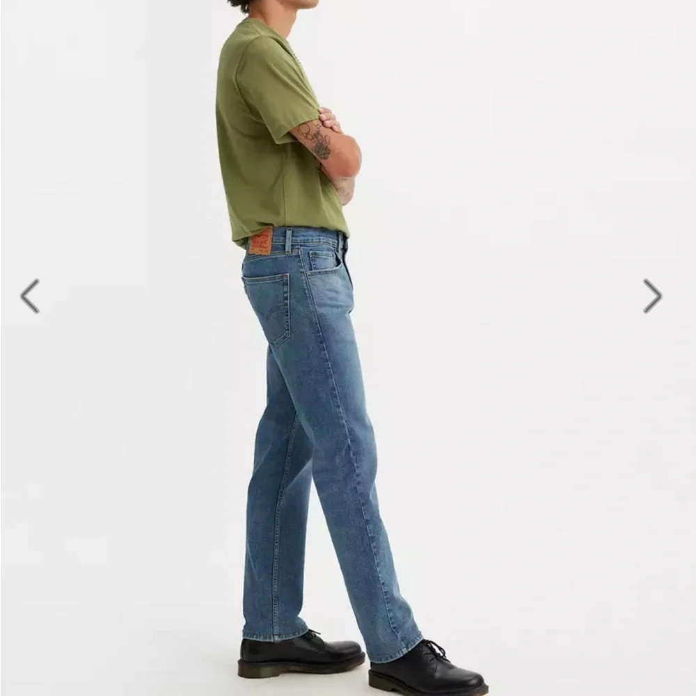 Levi’s 506 Comfort Straight Fit Men’s Jeans. Size 30 X 30